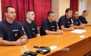 Három tűzoltó kezdte meg szolgálatát Tolna megyében